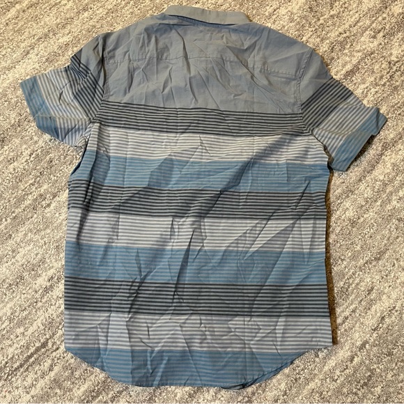 MEN’S PENGUIN BUTTON DOWN - Picture 5 of 5